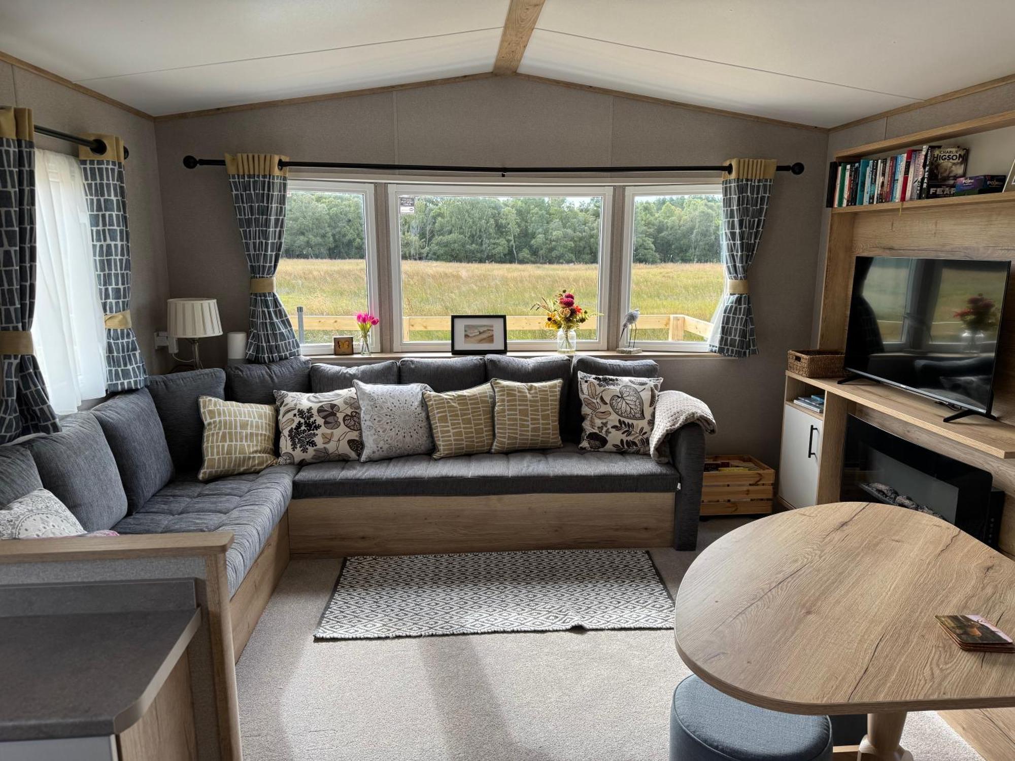 Wildcat Lodge Grantown On Spey Екстериор снимка